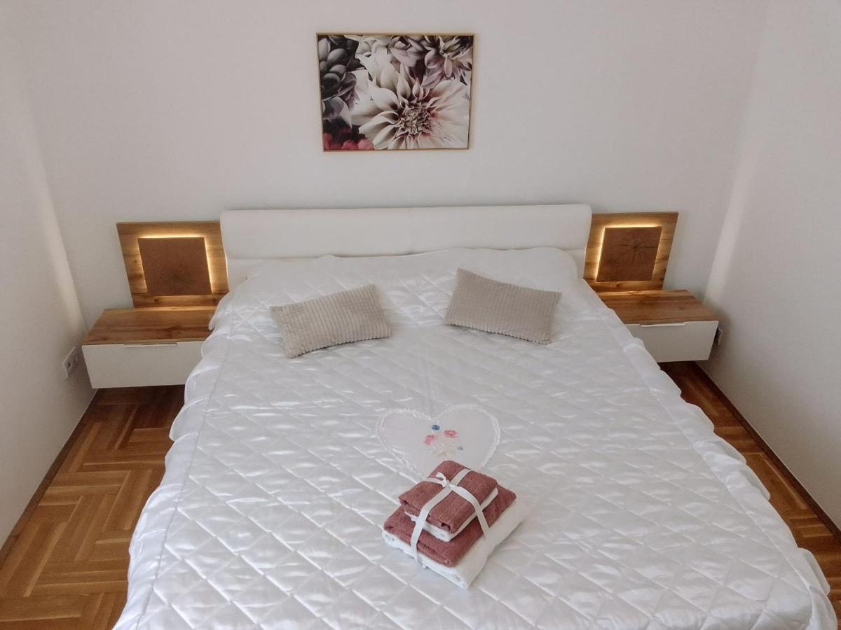 Apartment Paradise Trogir Buitenkant foto